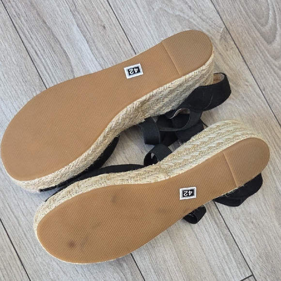 Black Espadrille Wedge Sandals with Ankle Straps 10 - Picture 3 of 8